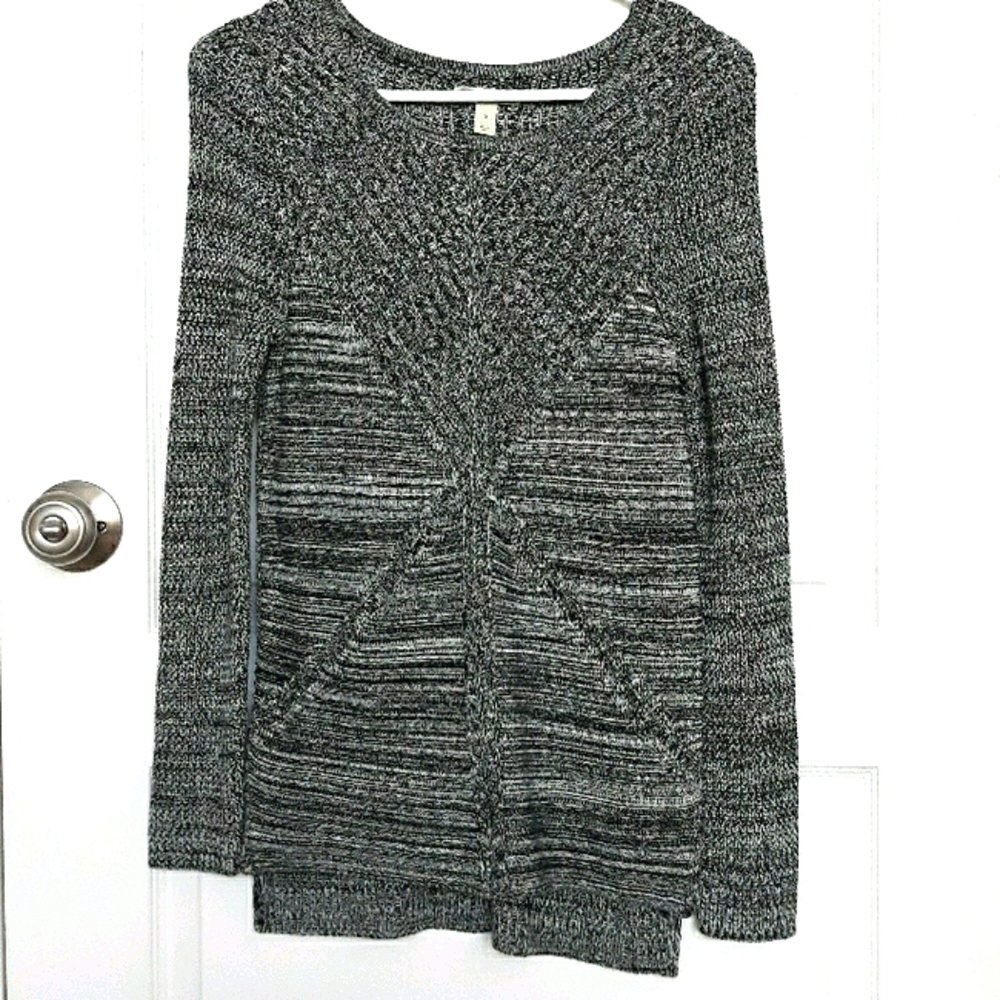 Dana Buchman Knitted Black Sweater
